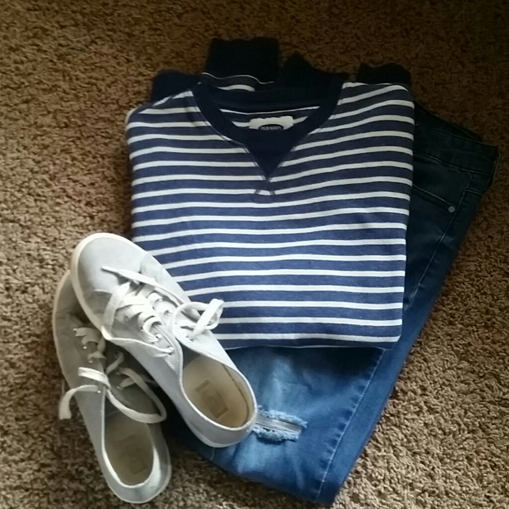 Womans Striped Old Navy Sweater